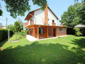Holiday Home Brico by Interhome, Balatonkeresztur